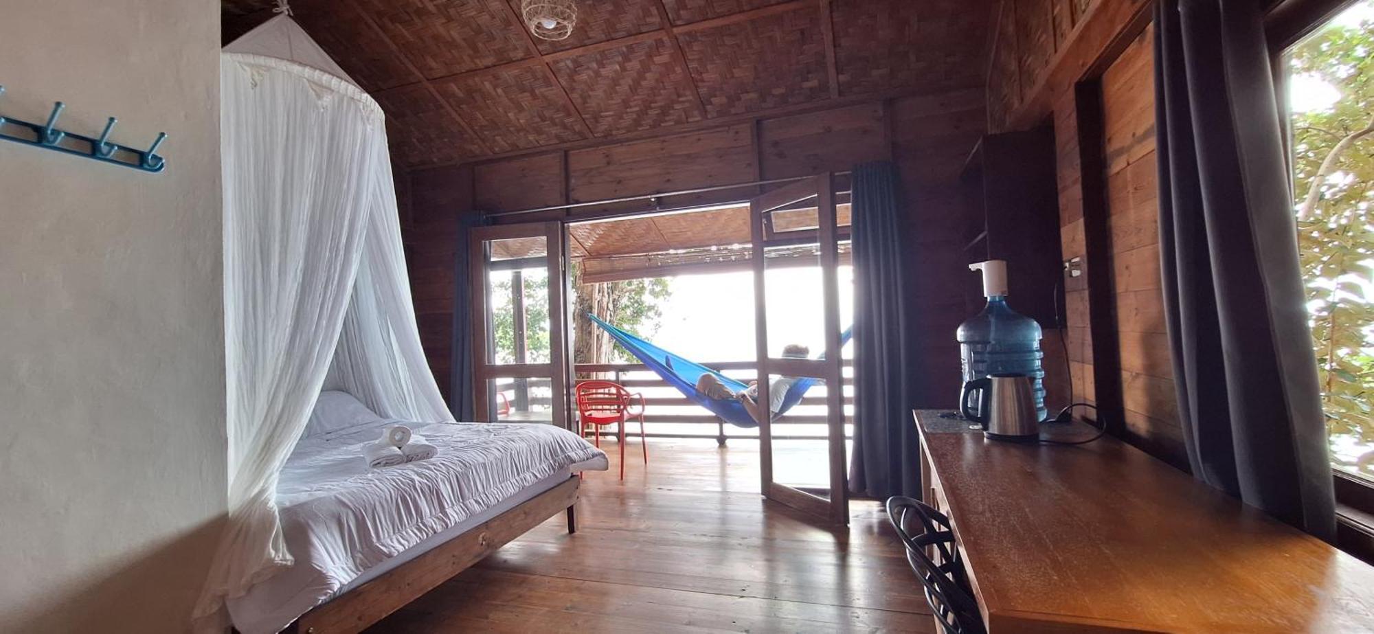 Treetop Guesthouse And Bungalows Sabang  Exterior photo